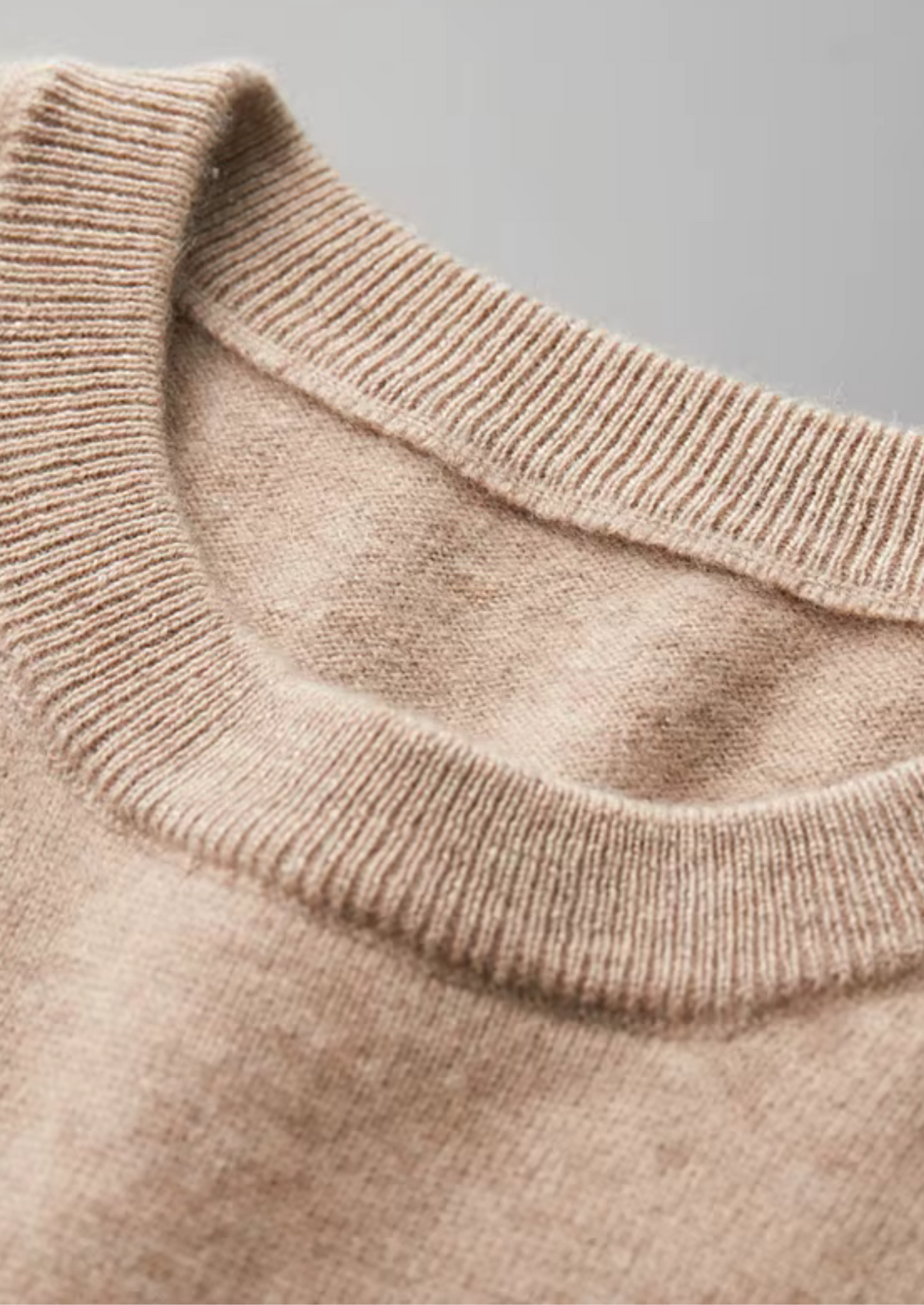 Premium Cashmere Classic Crewneck T-Shirt - Light Beige | Arventti