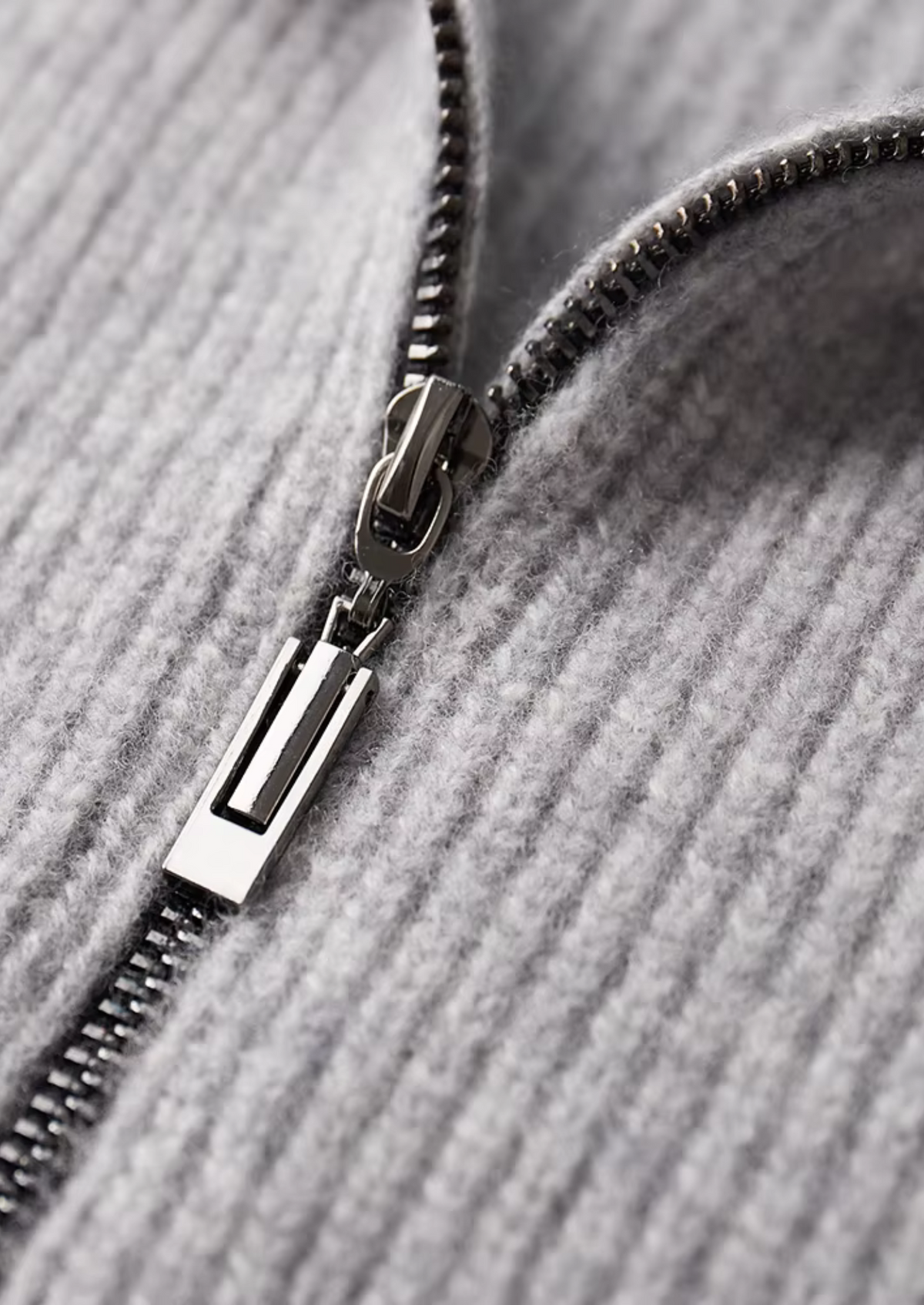 Pure Extra-Fine Merino Wool Ribbed Cardigan | Arventti