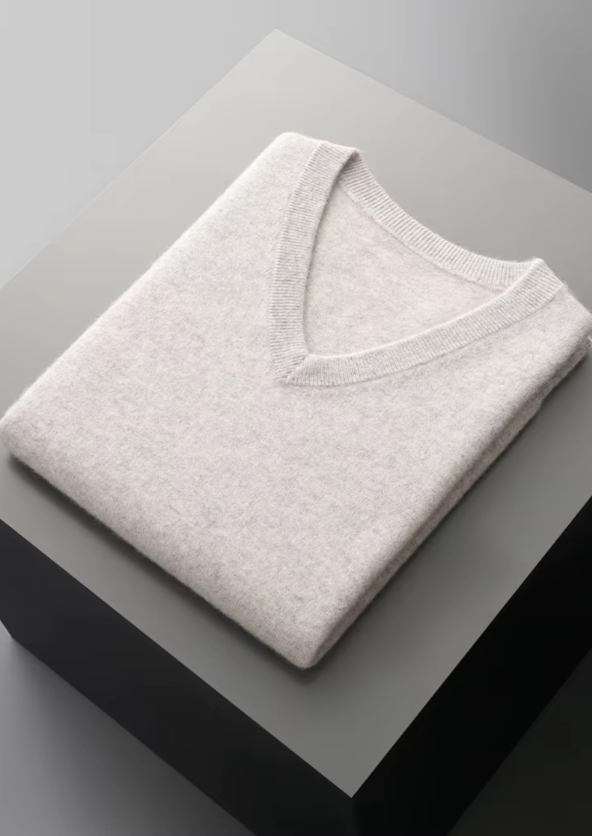 Pure Extra-Fine Merino Wool V-Neck Vest | Arventti