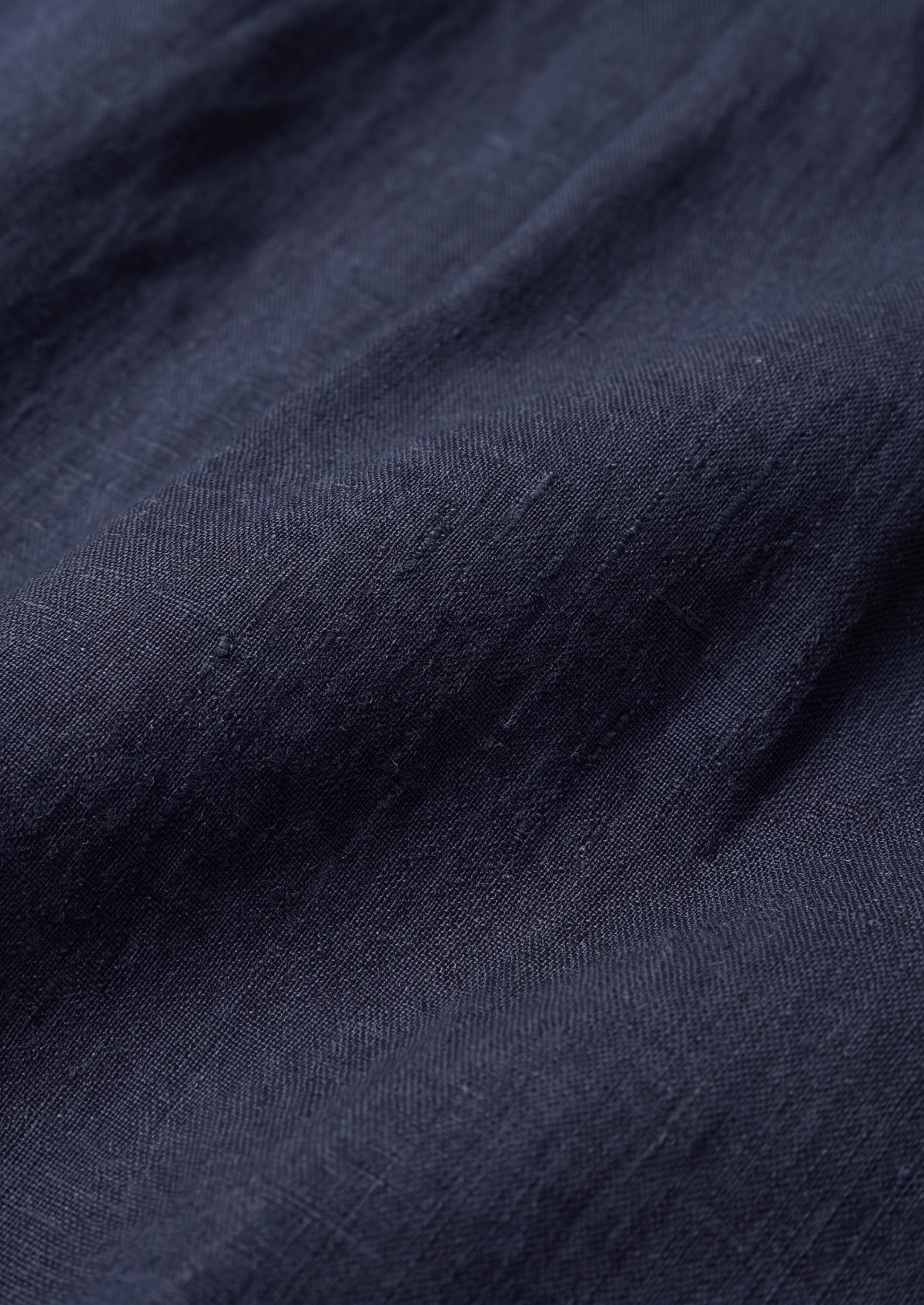 Navy Blue Pleated Linen Seaside Shorts | Arventti