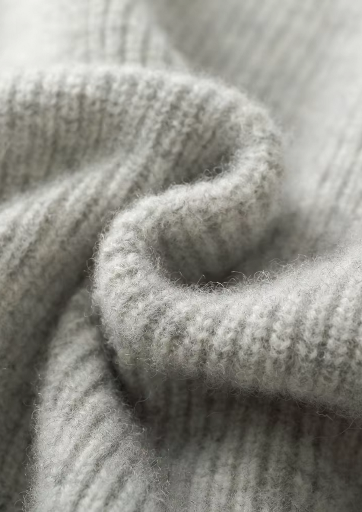Pure Extra-Fine Merino Wool Ribbed Zip Hoodie | Arventti