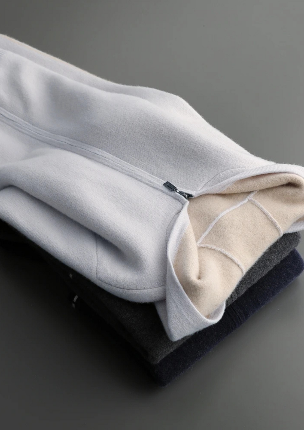 Premium Cashmere Two-Tone Zipper Hoodie | Arventti