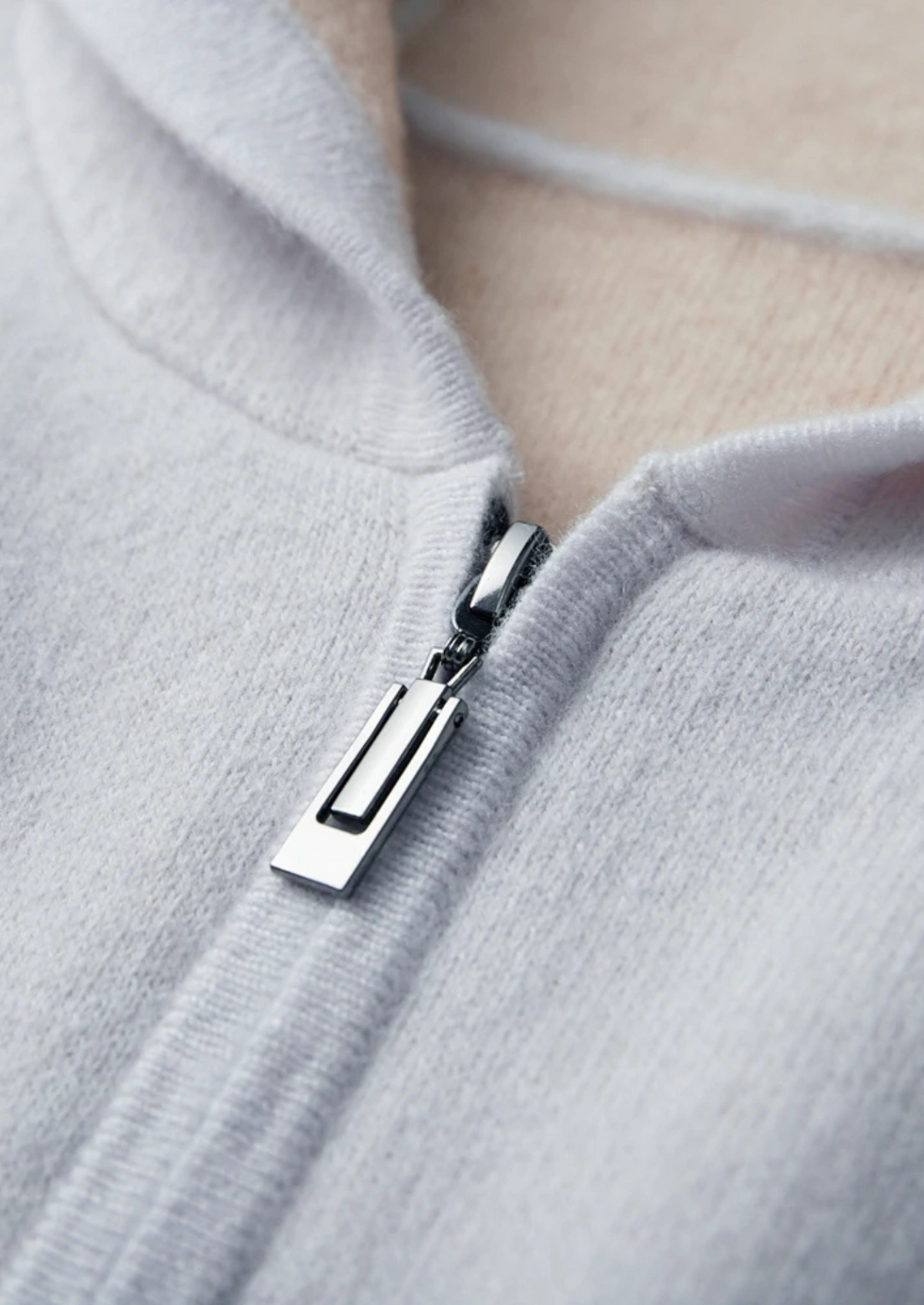 Premium Cashmere Two-Tone Zipper Hoodie | Arventti