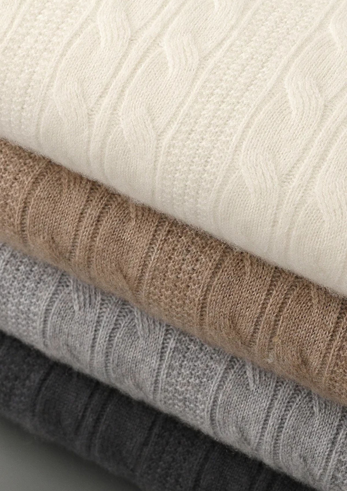 Pure Extra-Fine Merino Wool Cable Crewneck | Arventti