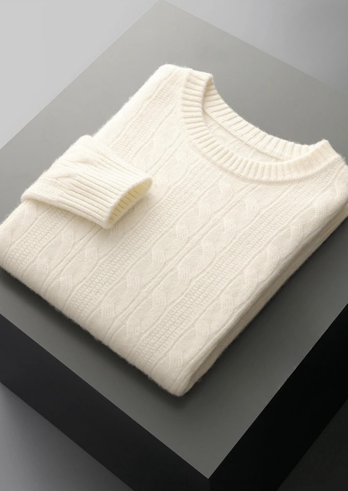 Pure Extra-Fine Merino Wool Cable Crewneck | Arventti