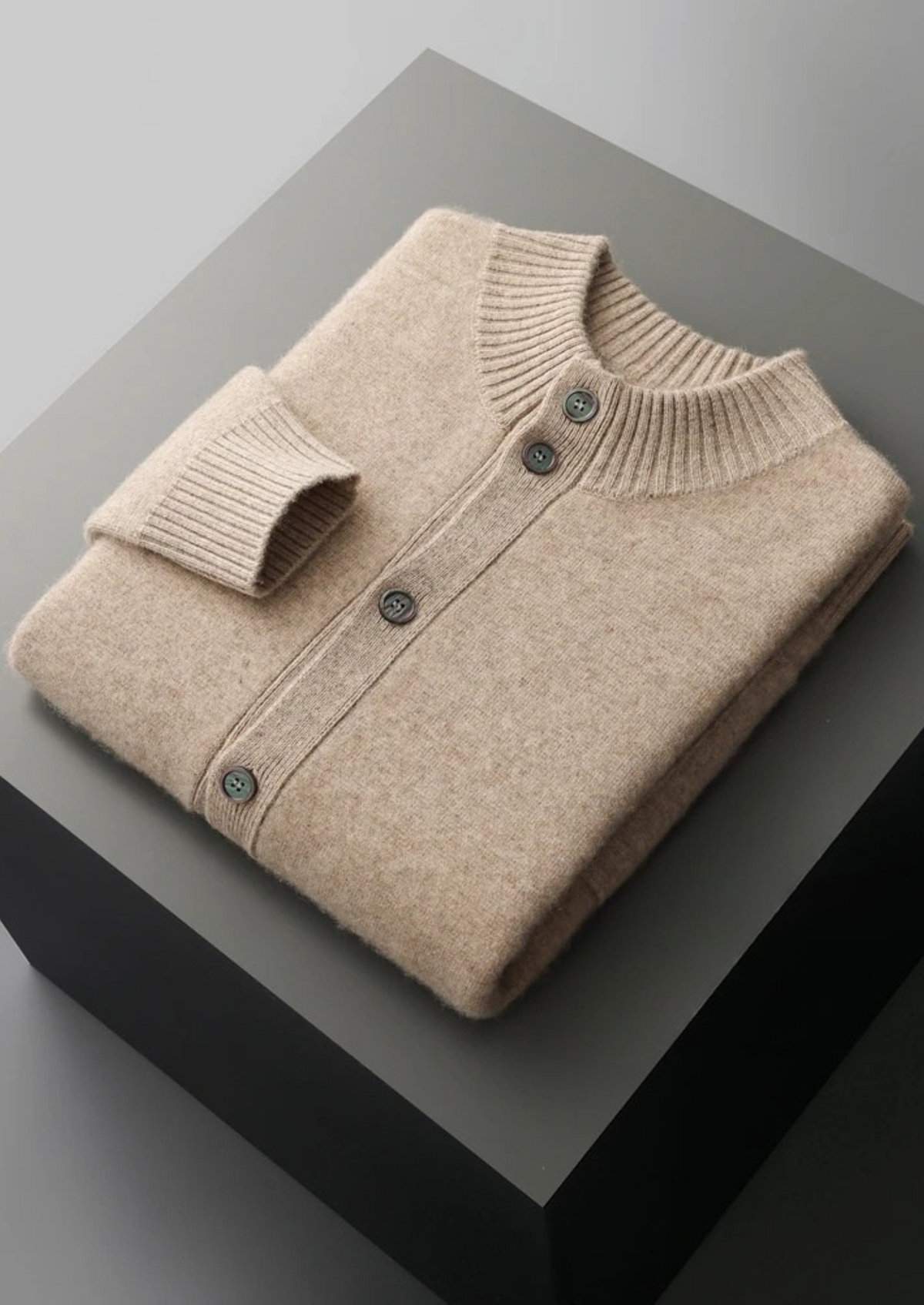 Premium Cashmere Button Cardigan | Arventti