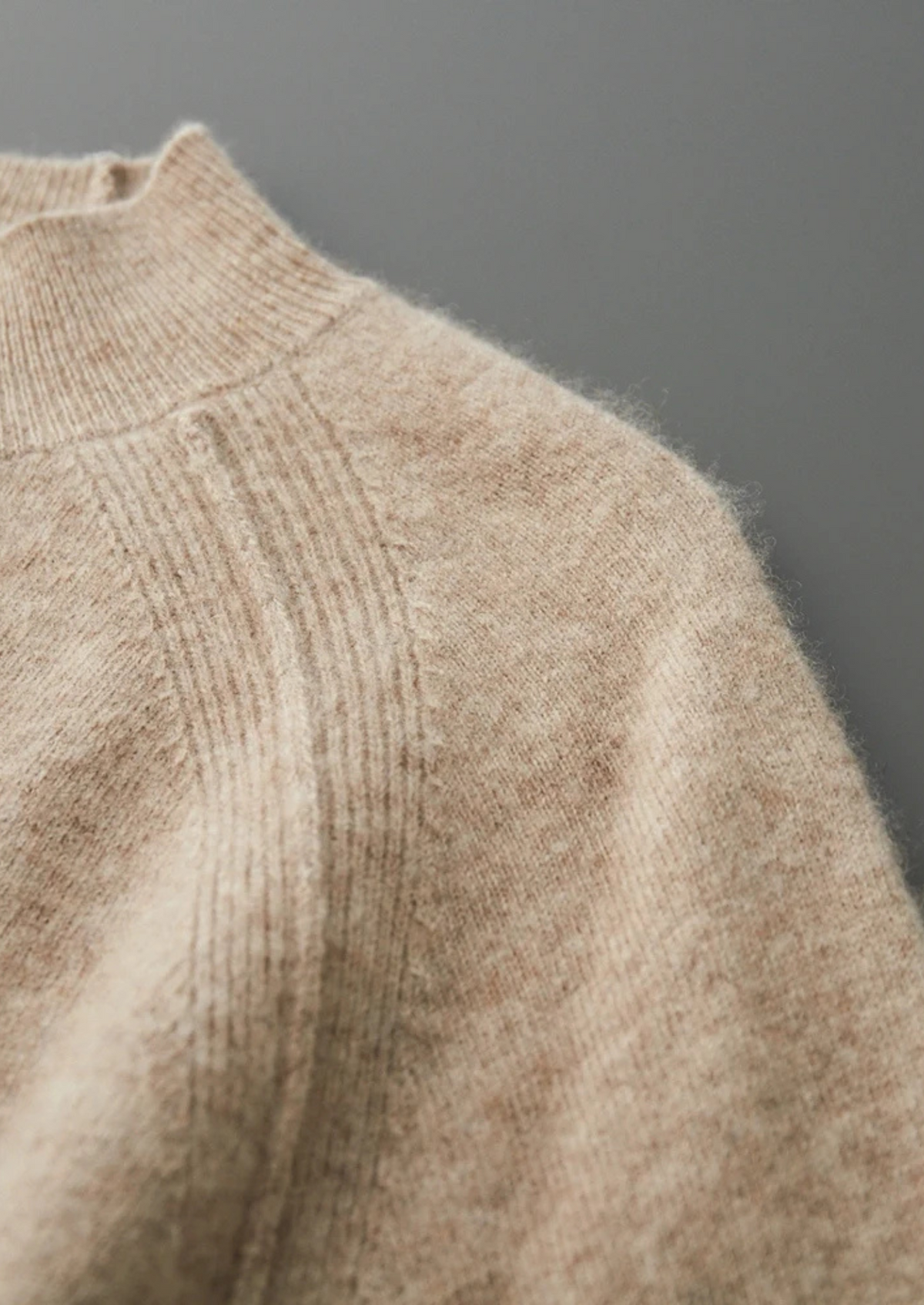 Pure Extra-Fine Merino Wool Raglan Mockneck | Arventti