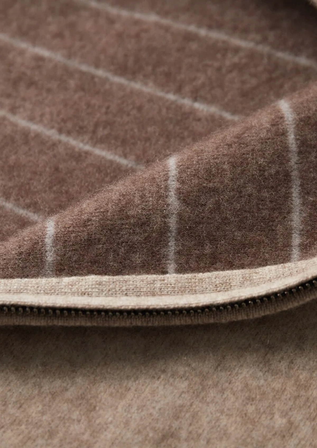 Premium Cashmere Two Tone Zip Cardigan | Arventti