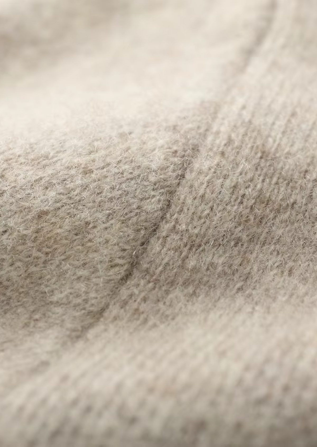 Pure Extra-Fine Merino Wool V-Neck Cardigan | Arventti