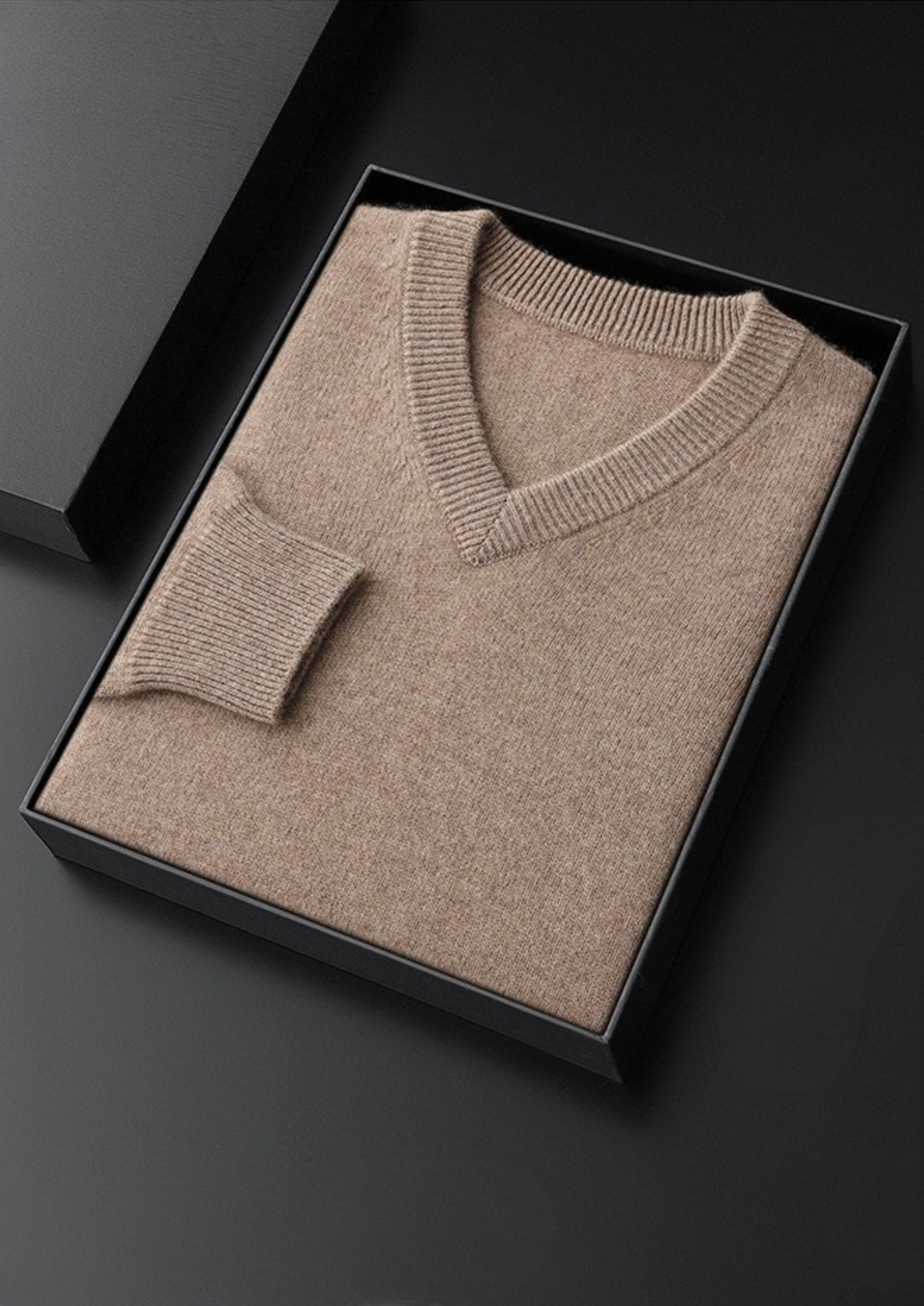 Pure Cashmere Essential V-Neck Sweater | Arventti