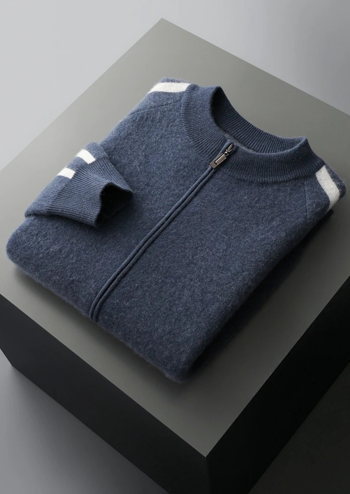 Pure Extra-Fine Merino Wool Striped Cardigan | Arventti