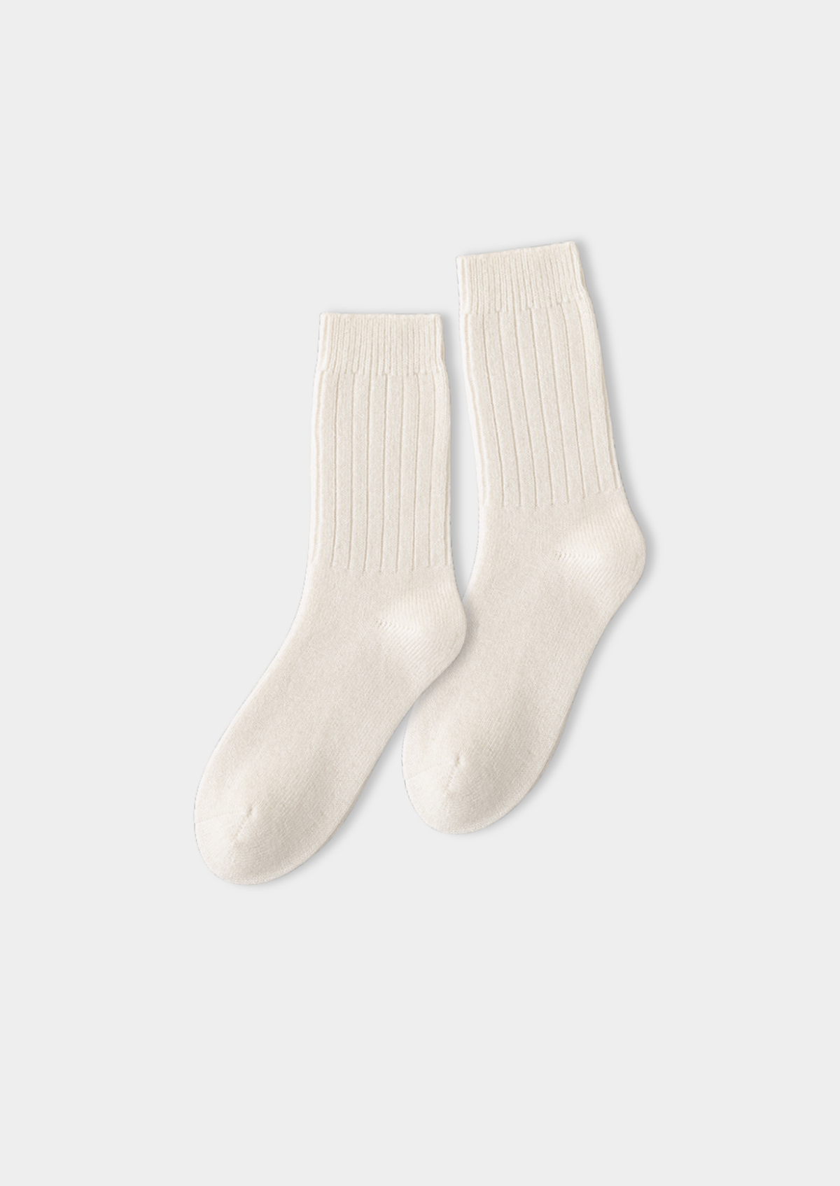 Ivory Ultra-Soft Ribbed Merino Wool Socks | Arventti