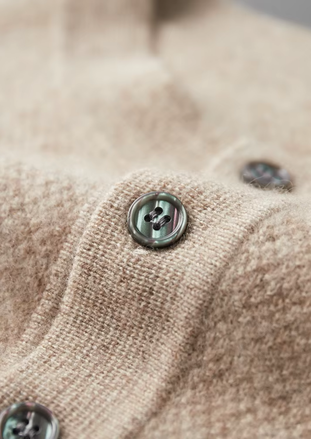 Premium Cashmere Classic Henley Sweater | Arventti