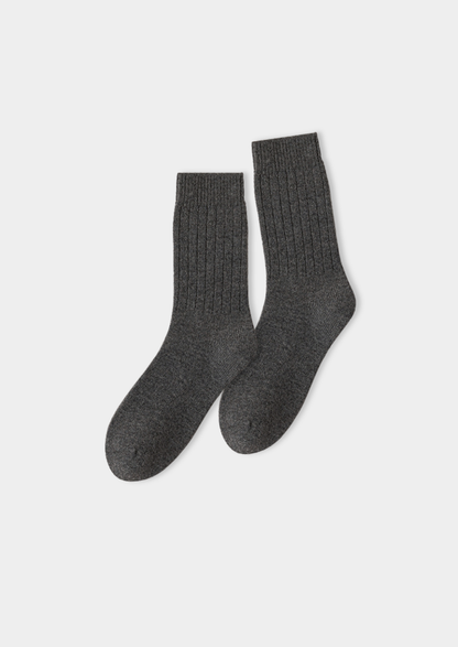 Dark Gray Ultra-Soft Ribbed Merino Wool Socks | Arventti