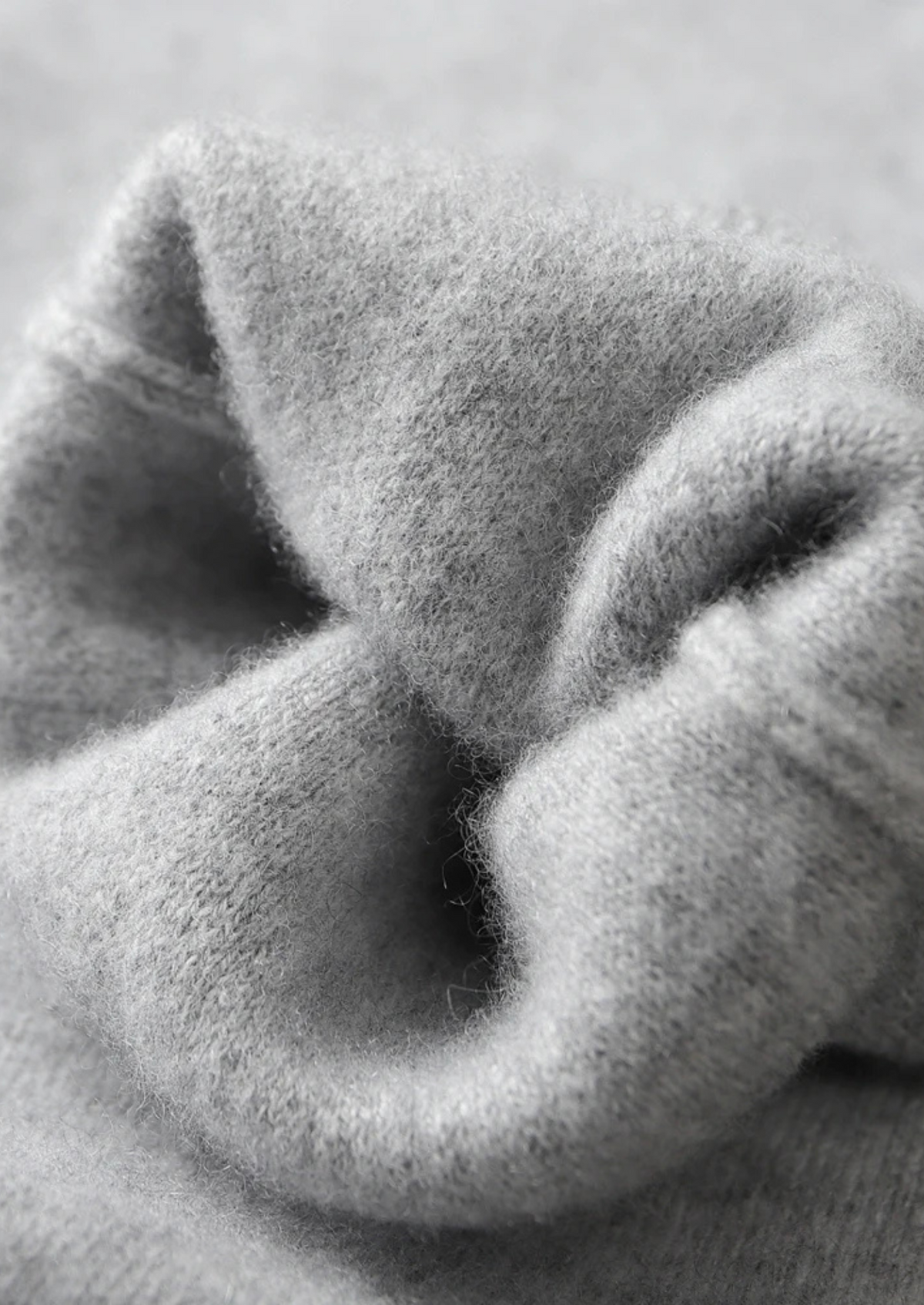 Premium Cashmere Light Gray Alain Leisure Set | Arventti