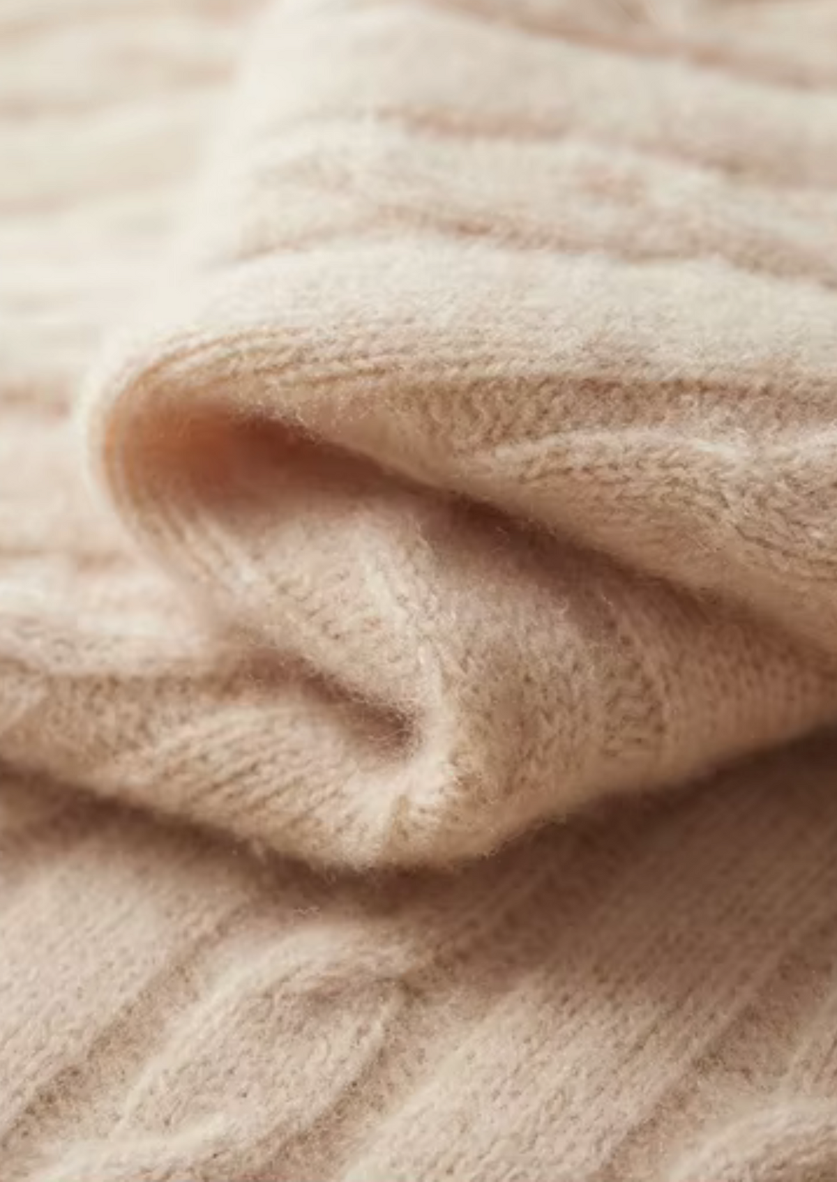 Pure Extra-Fine Merino Wool Cable Knit Henley Sweater | Arventti