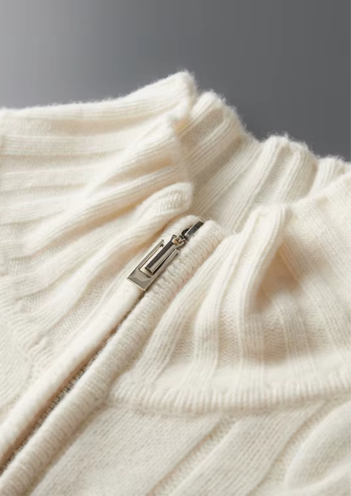 Pure Extra-Fine Merino Wool Dual-Zip Cable Cardigan | Arventti