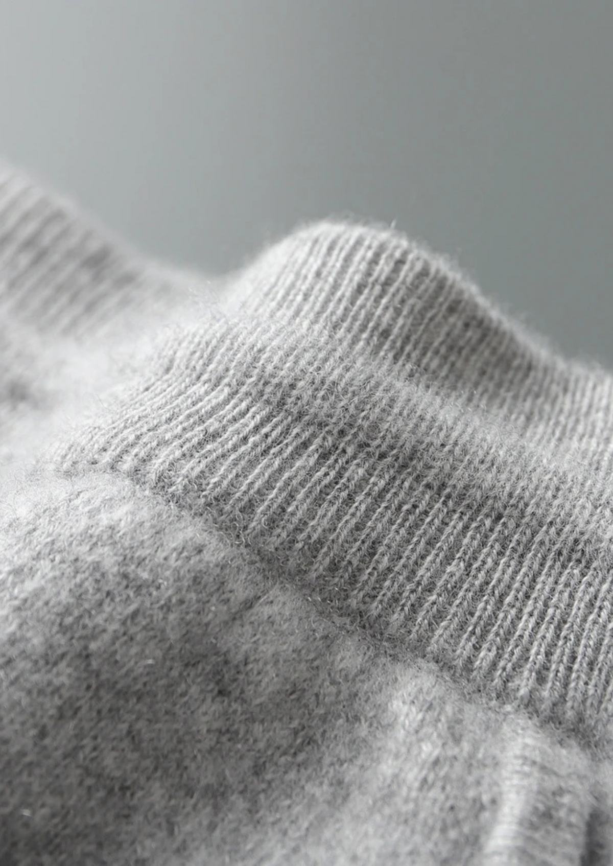 Premium Cashmere Light Gray Alain Leisure Set | Arventti