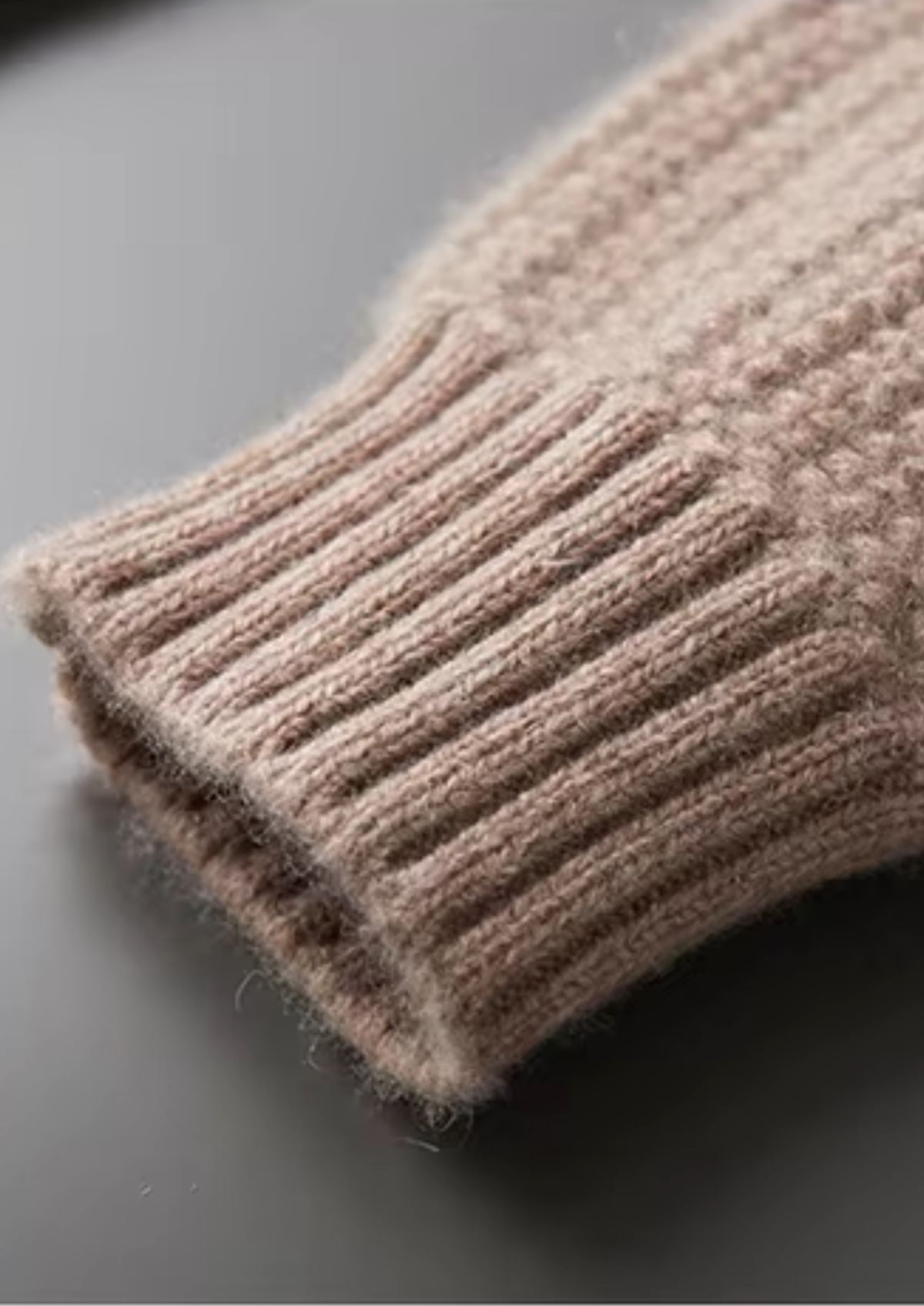 Pure Cashmere Beige Heavyweight Crewneck | Arventti