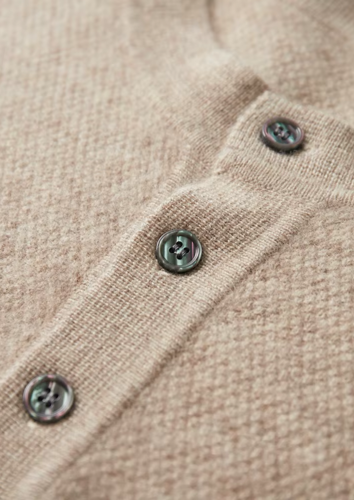 Premium Cashmere Classic Henley Sweater | Arventti