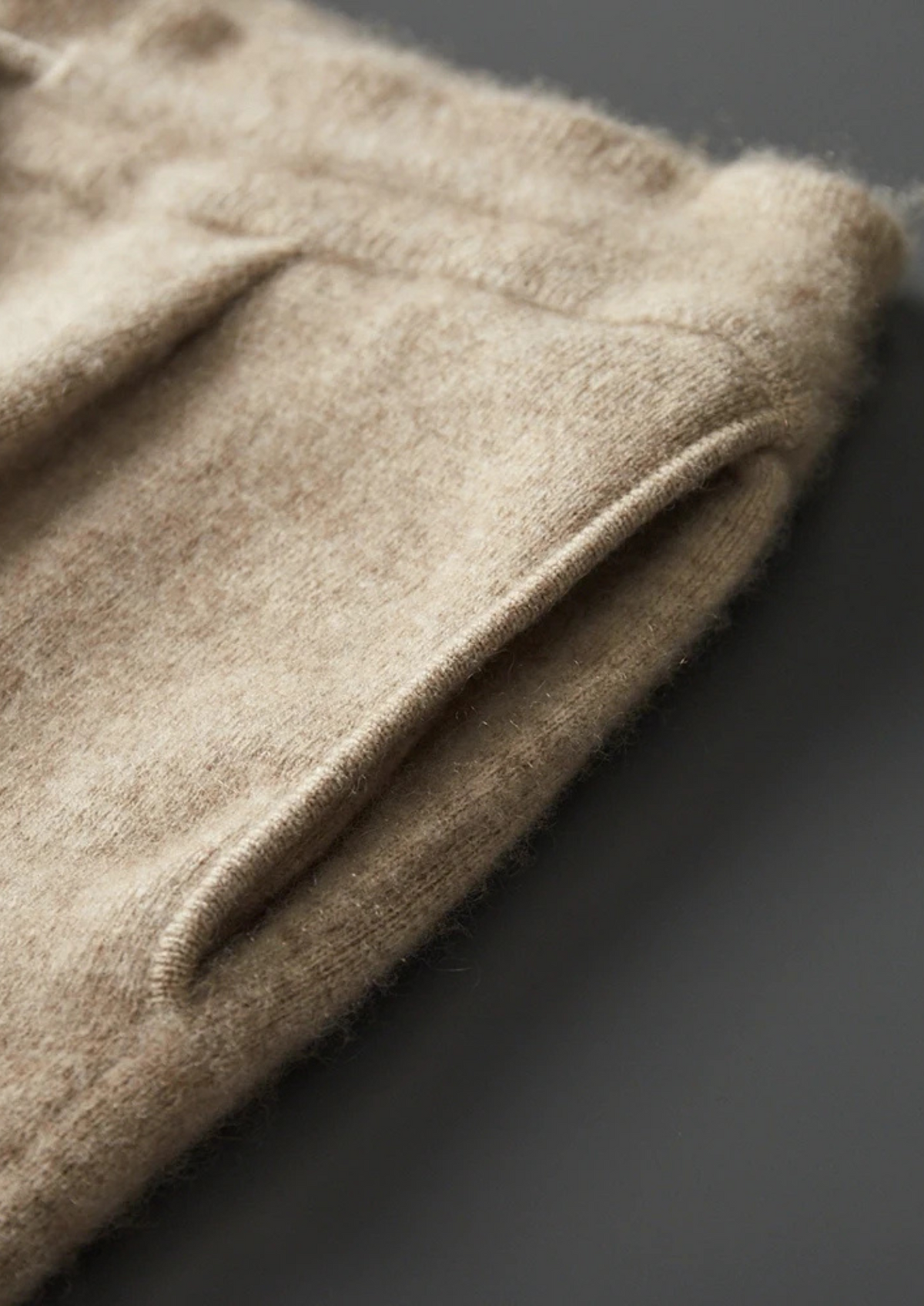 Premium Cashmere Sand Denis Leisure Set | Arventti