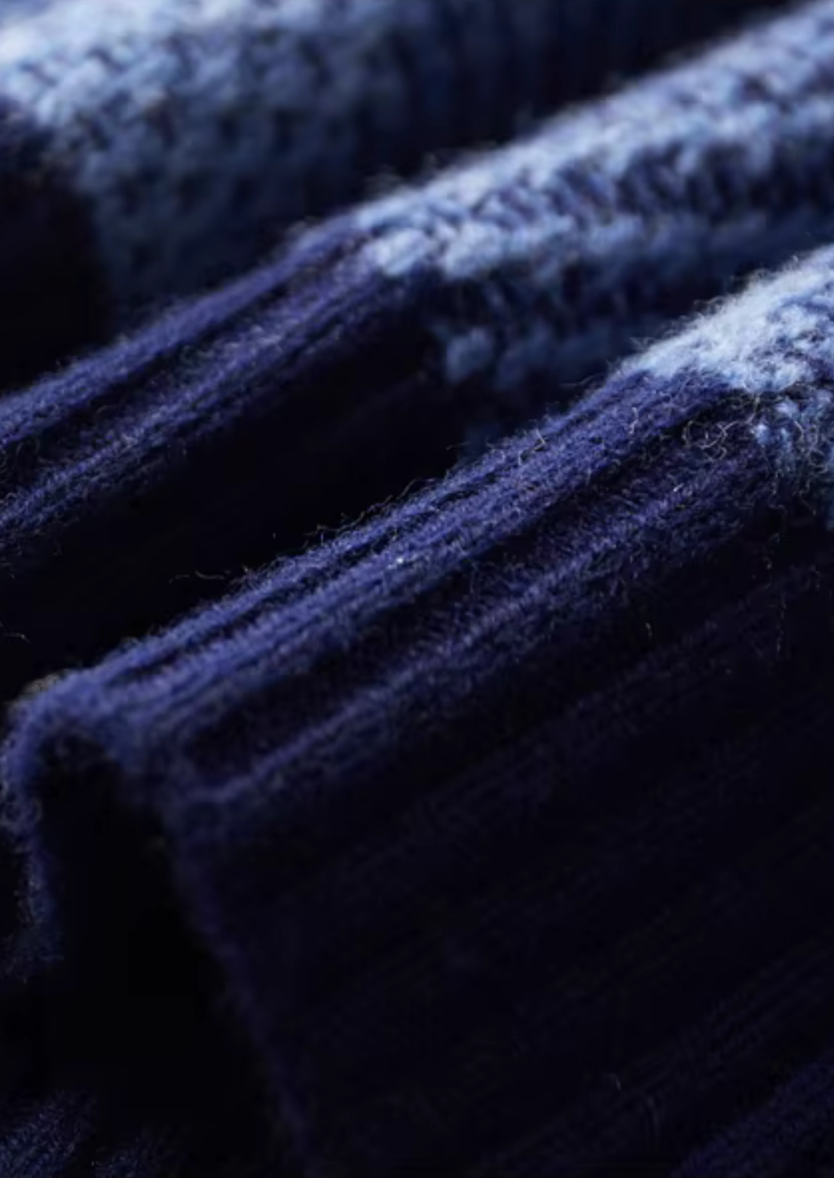 Pure Extra-Fine Merino Wool Two Tone Patterned Mockneck | Arventti
