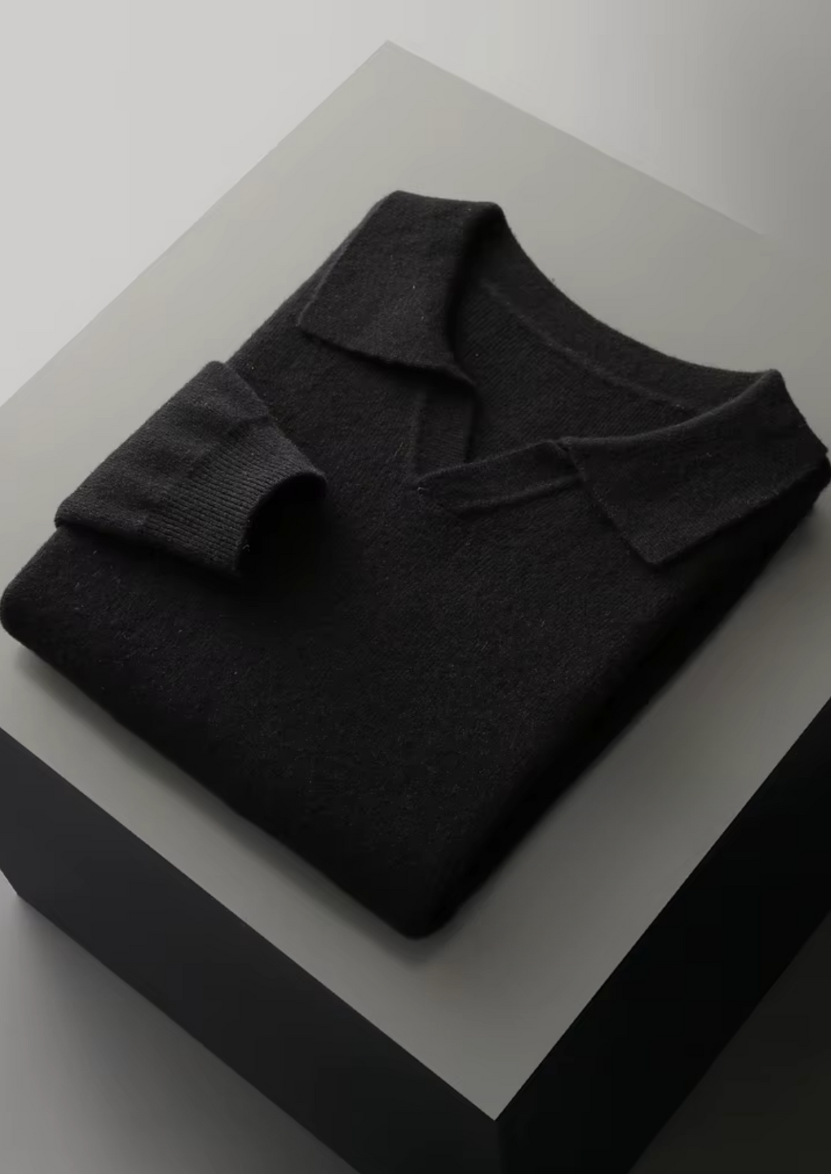 Pure Extra-Fine Merino Wool Ribbed Buttonless Polo | Arventti
