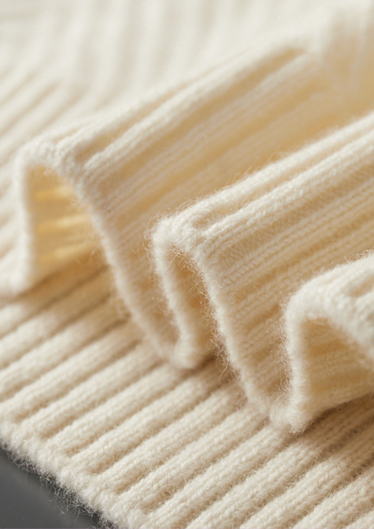 Pure Cashmere Ivory Herringbone Crewneck | Arventti