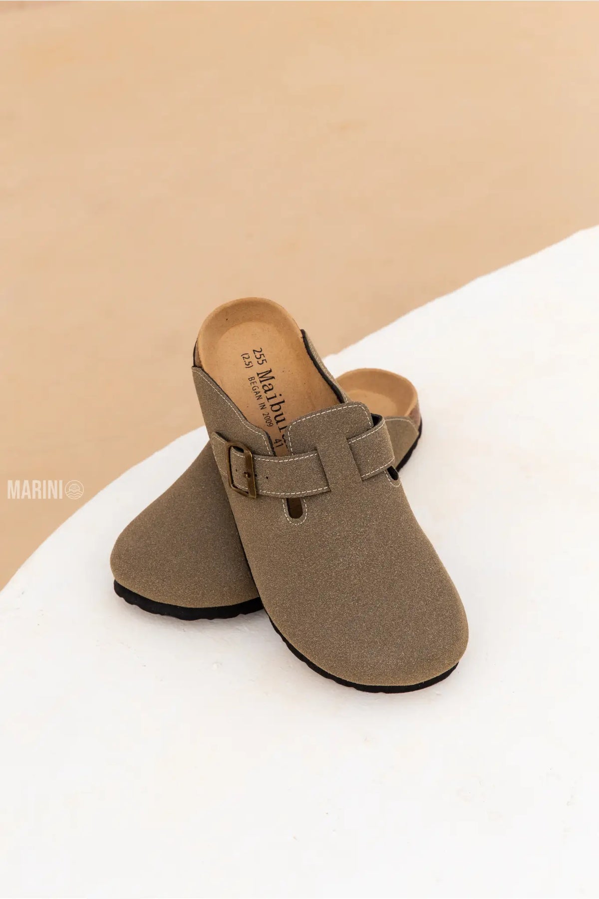 Arventti Suede Boston Clogs - Moss Green