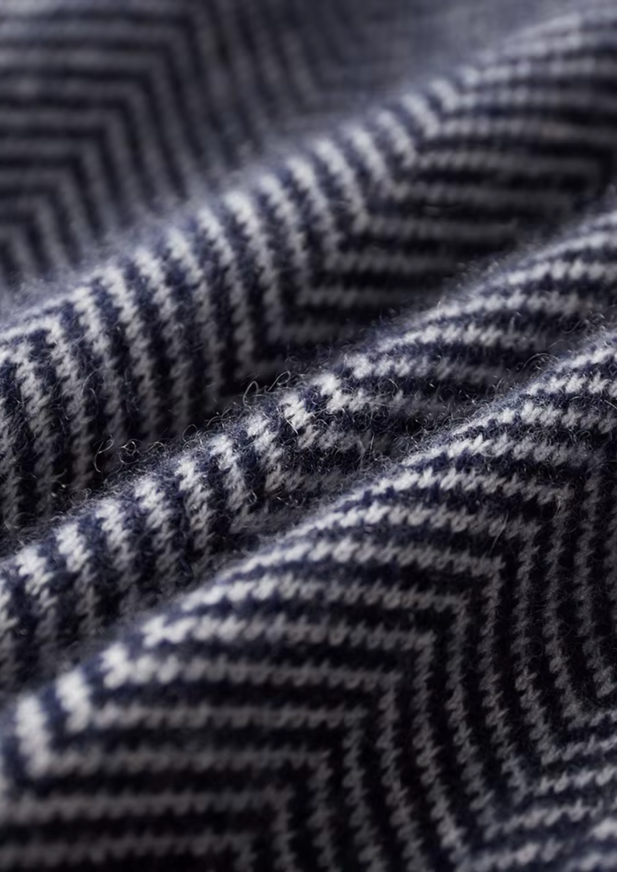 Pure Extra-Fine Merino Wool Navy Blue Herringbone Set | Arventti