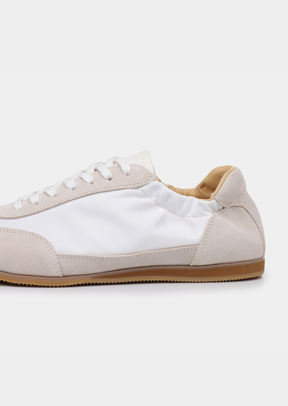 Monaco Ivory Hybrid Retro Runner | Arventti