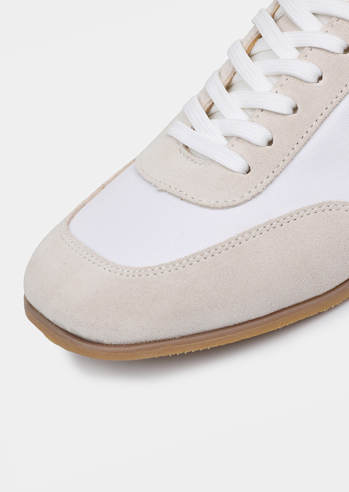 Monaco Ivory Hybrid Retro Runner | Arventti