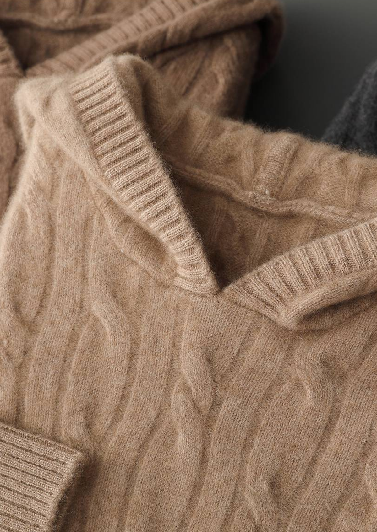 Pure Cashmere Sand Cable Knit Hoodie | Arventti