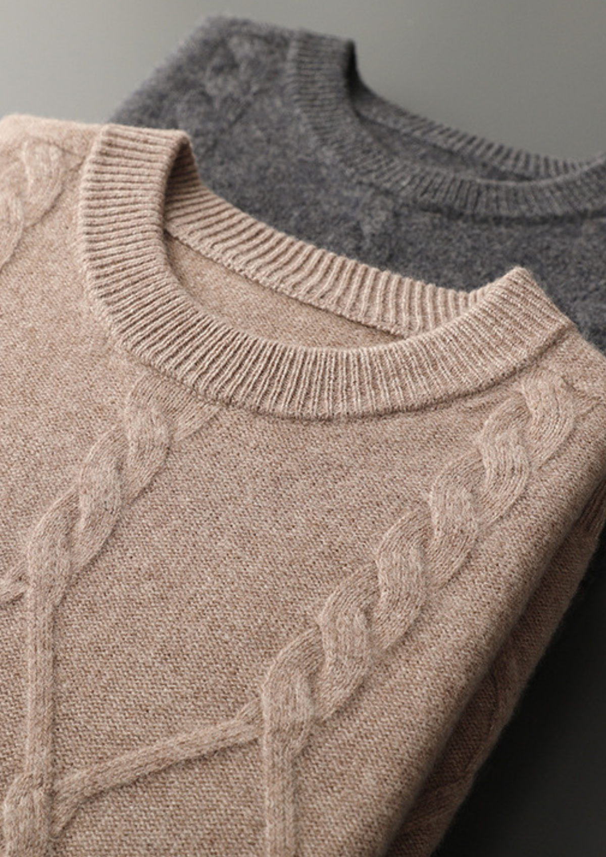 Pure Extra-Fine Merino Wool Cable Crewneck | Arventti