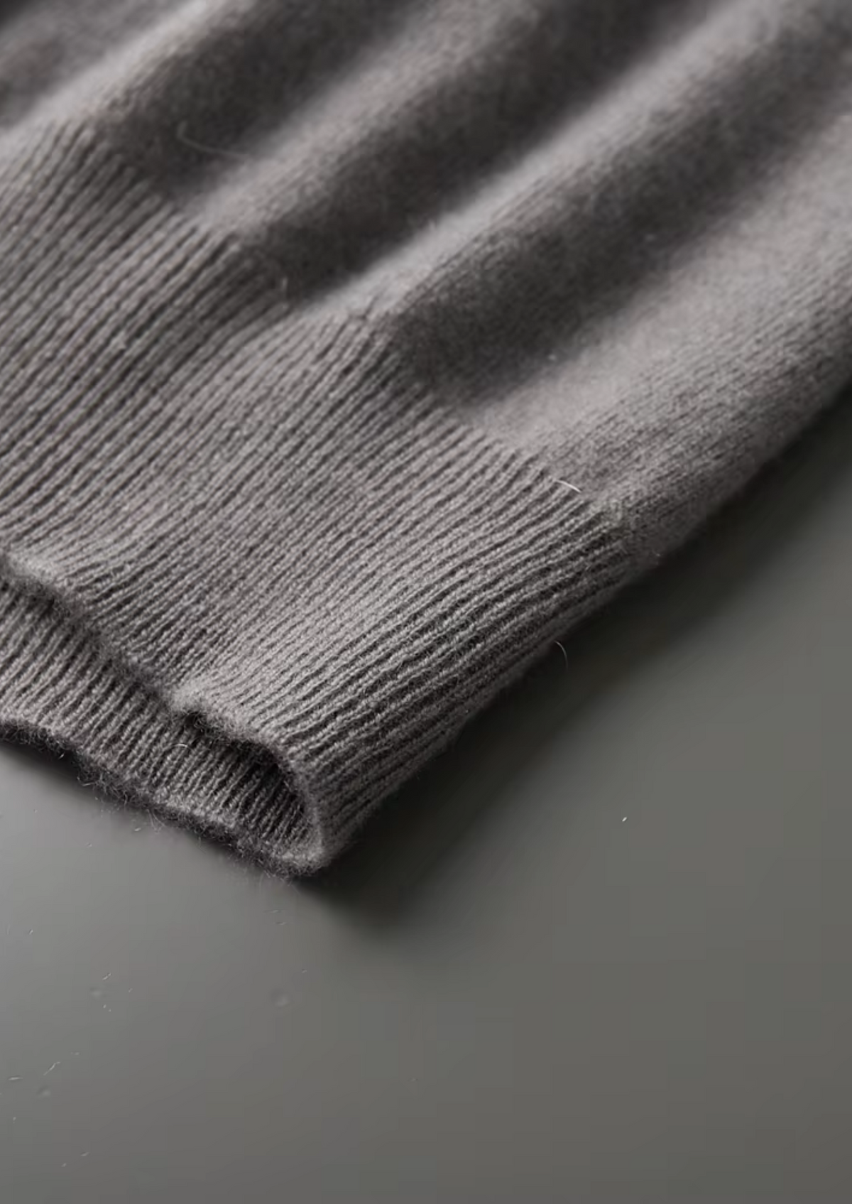 Premium Cashmere Mock Neck T-Shirt | Arventti