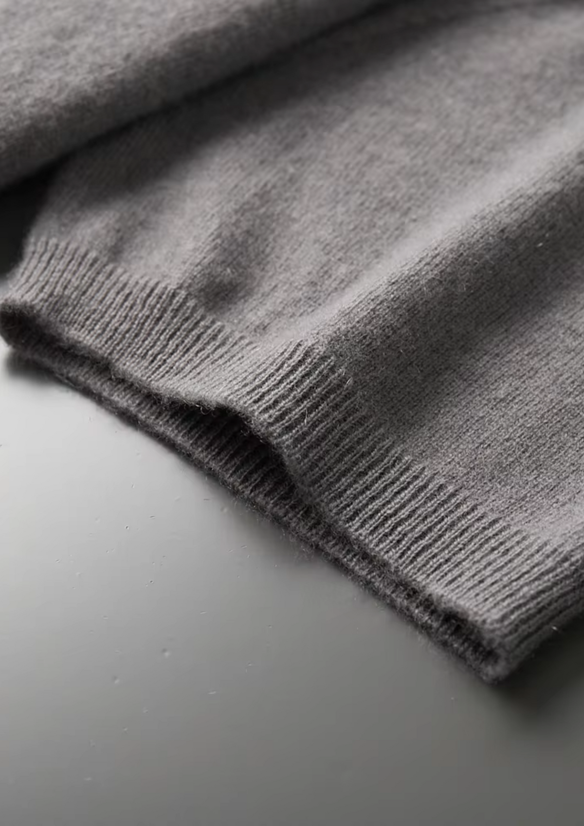 Premium Cashmere Mock Neck T-Shirt | Arventti