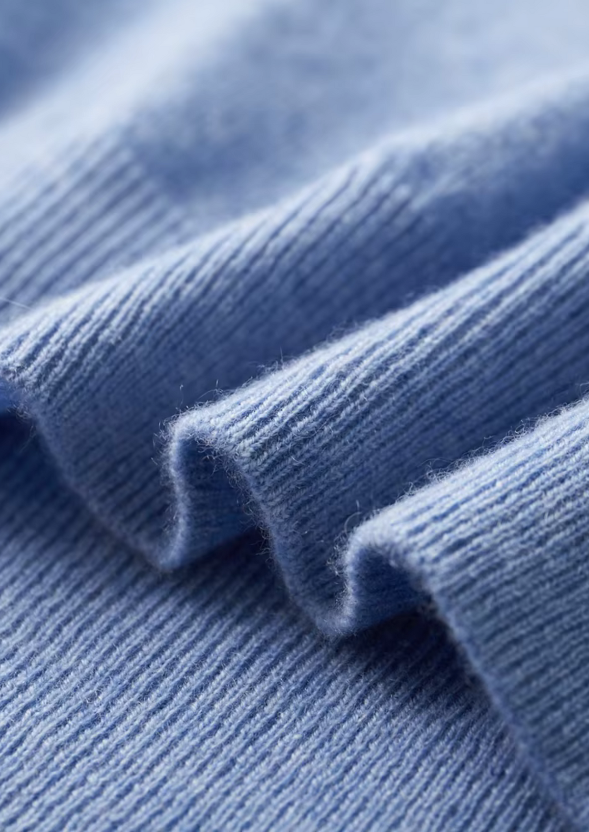 Premium Cashmere Classic Crewneck T-Shirt - Light Blue | Arventti