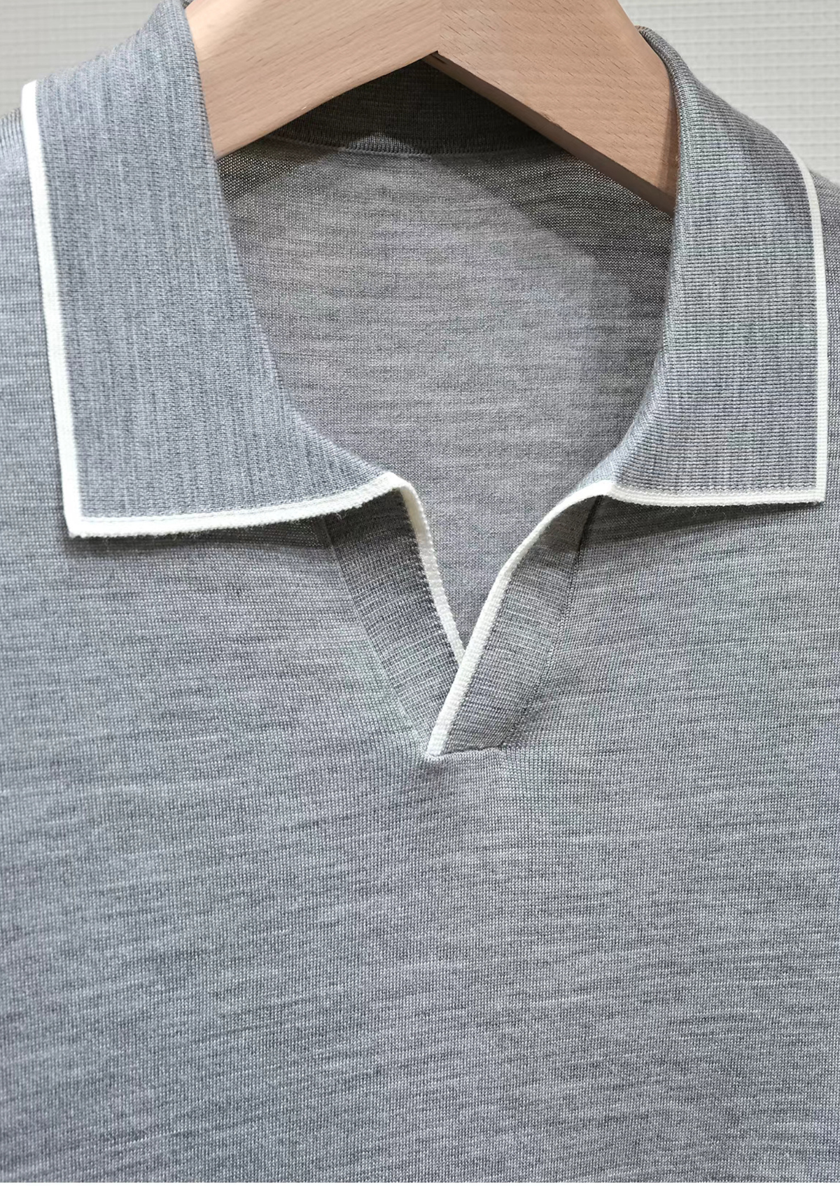 Ellis Light Gray Lightweight Polo Shirt | Arventti