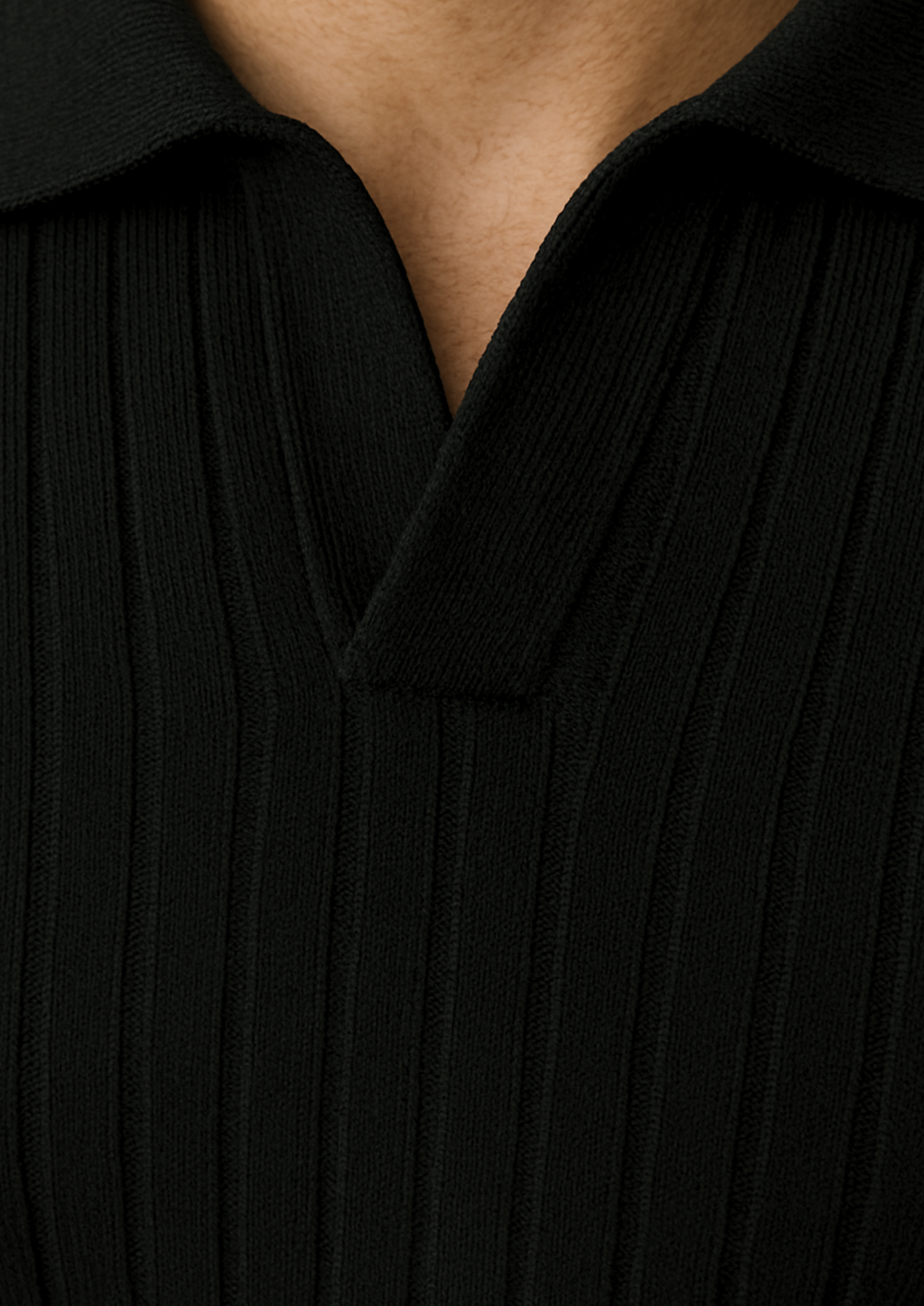 Black Buttonless Ribbed Polo | Arventti