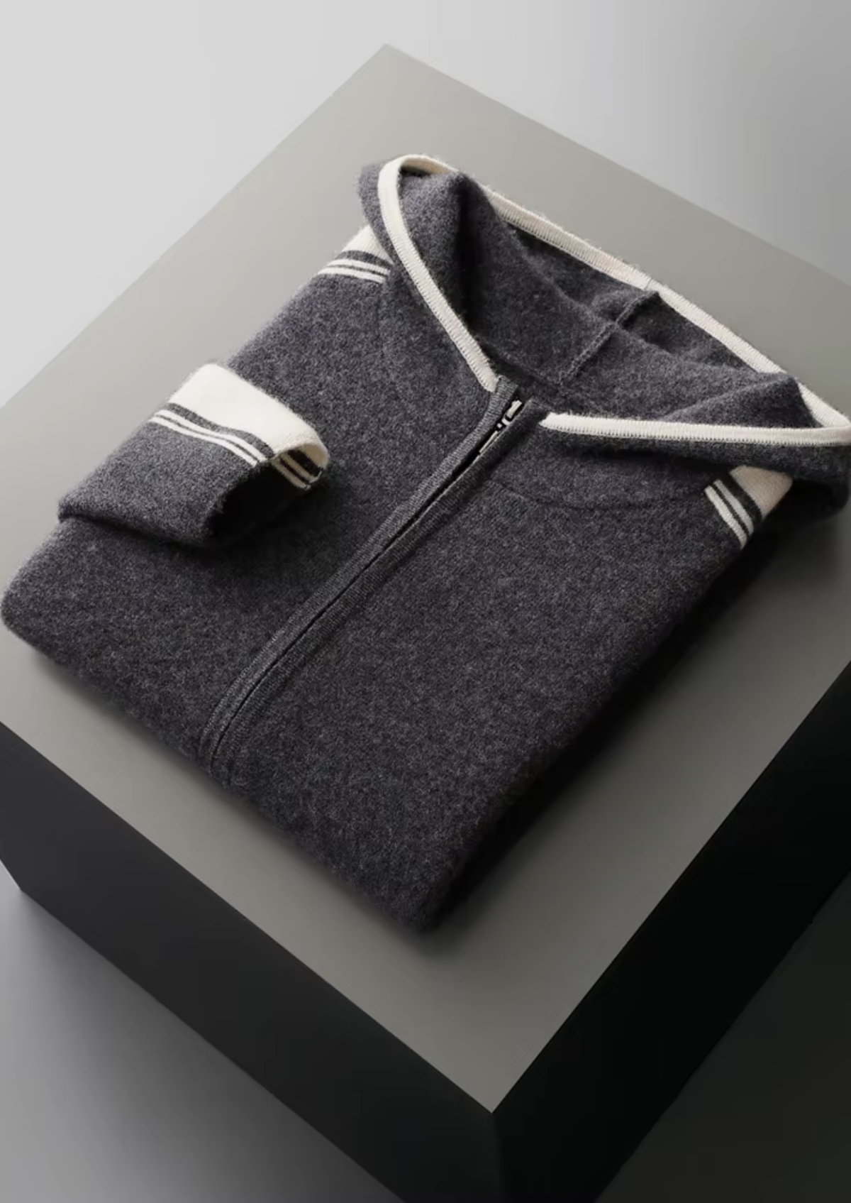 Pure Extra-Fine Merino Wool Dark Gray Damien Set | Arventti