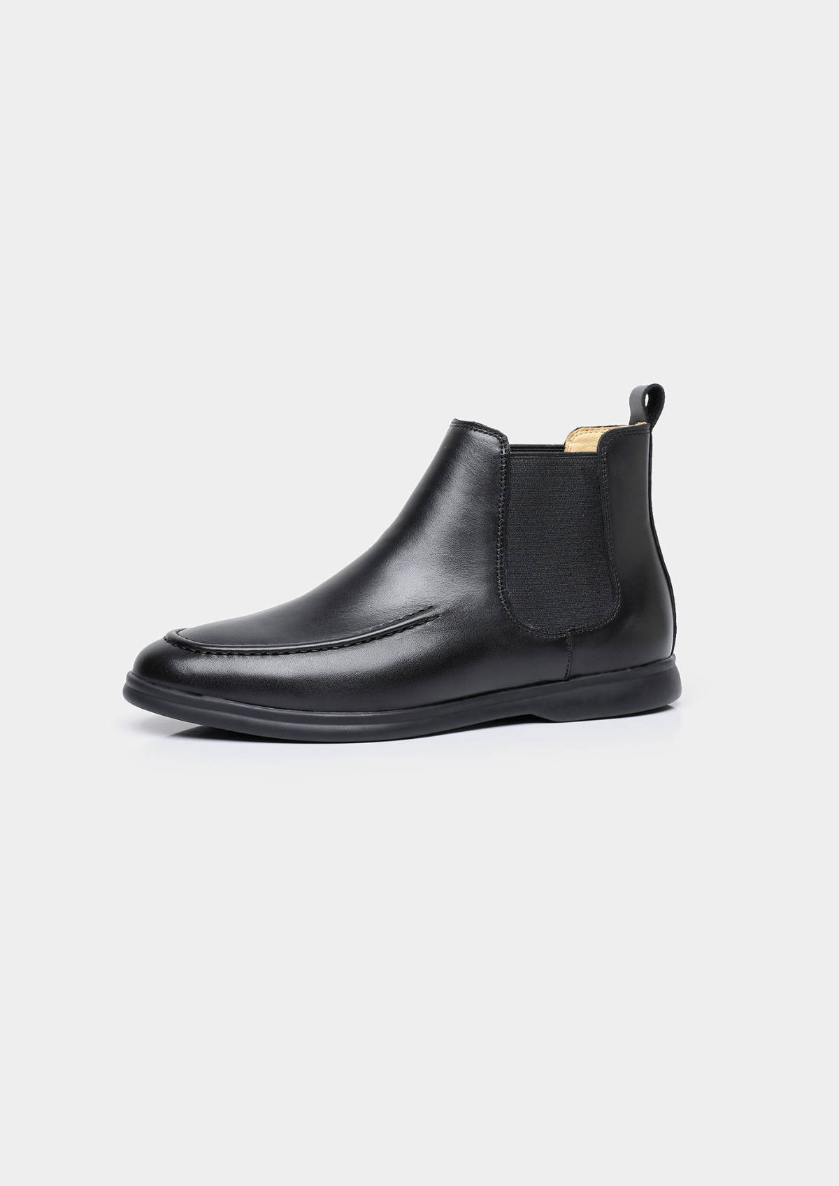 Black Leather Chelsea Boot | Arventti
