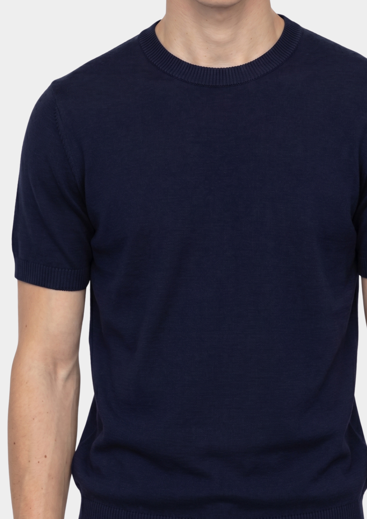 Essential Navy Blue Knitted Crewneck T-Shirt | Arventti