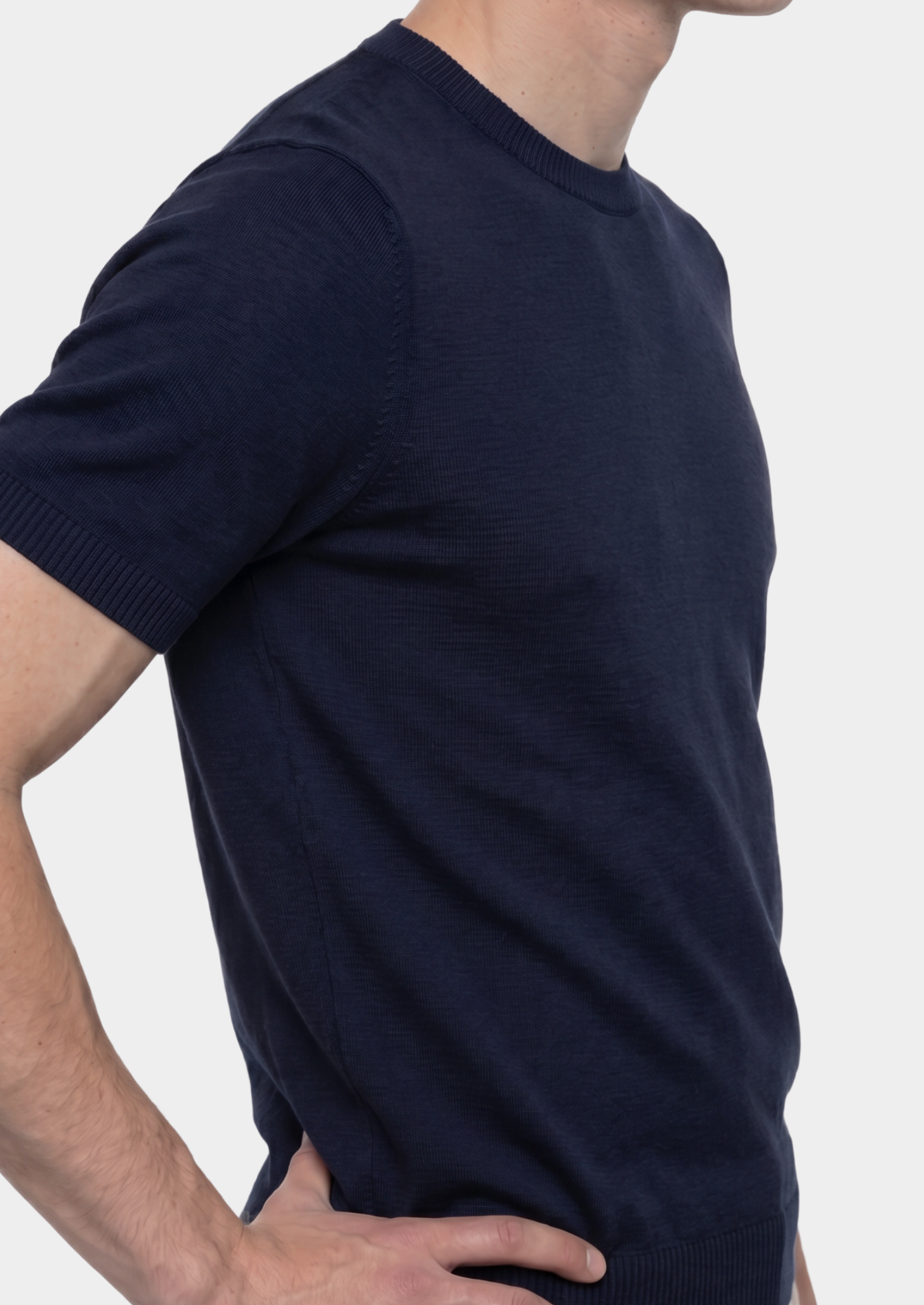 Essential Navy Blue Knitted Crewneck T-Shirt | Arventti