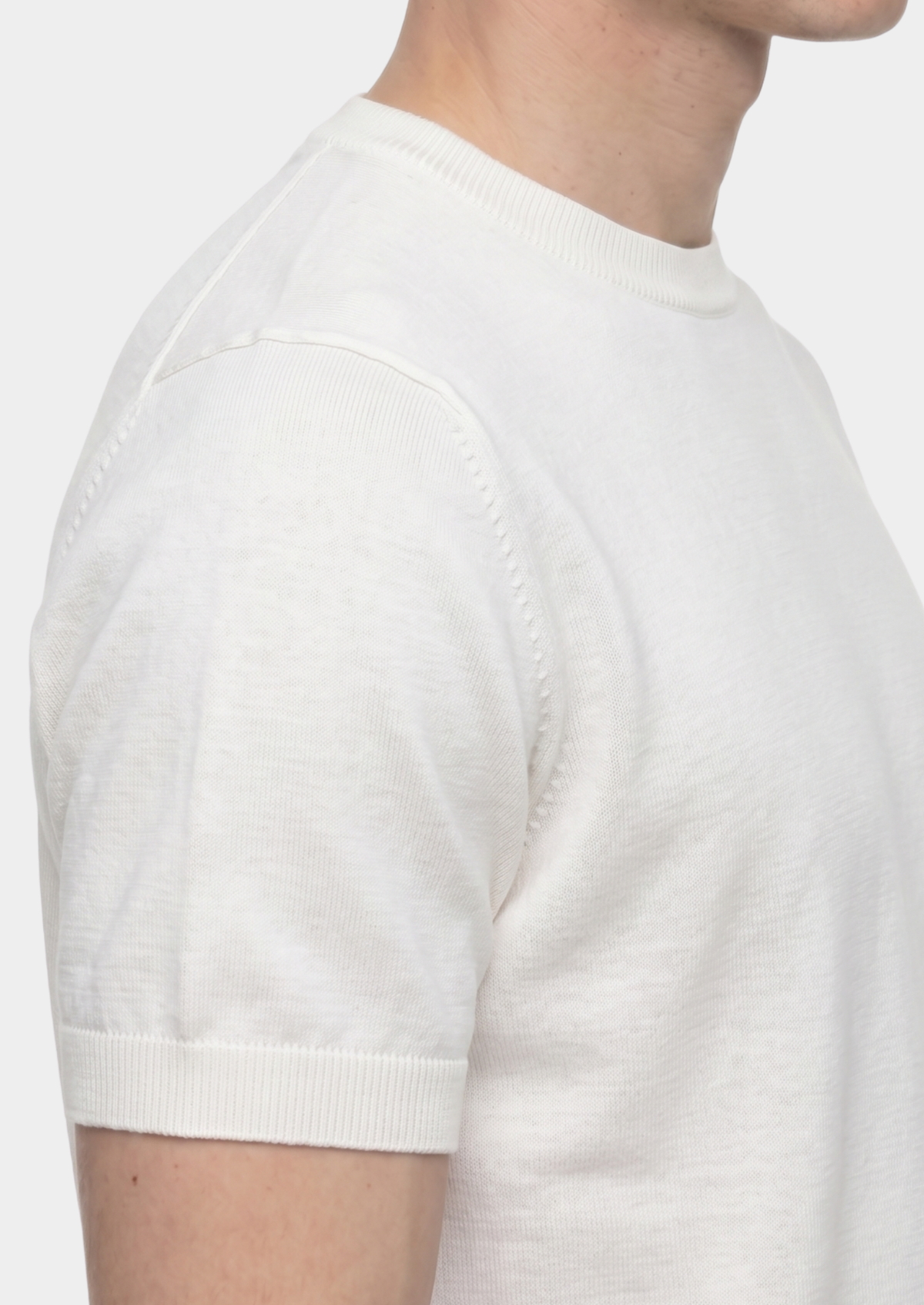 Essential White Knitted Crewneck T-Shirt | Arventti