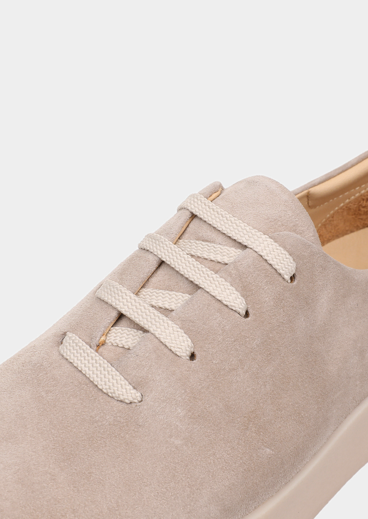 Light Gray Minimal Suede Sneakers | Arventti