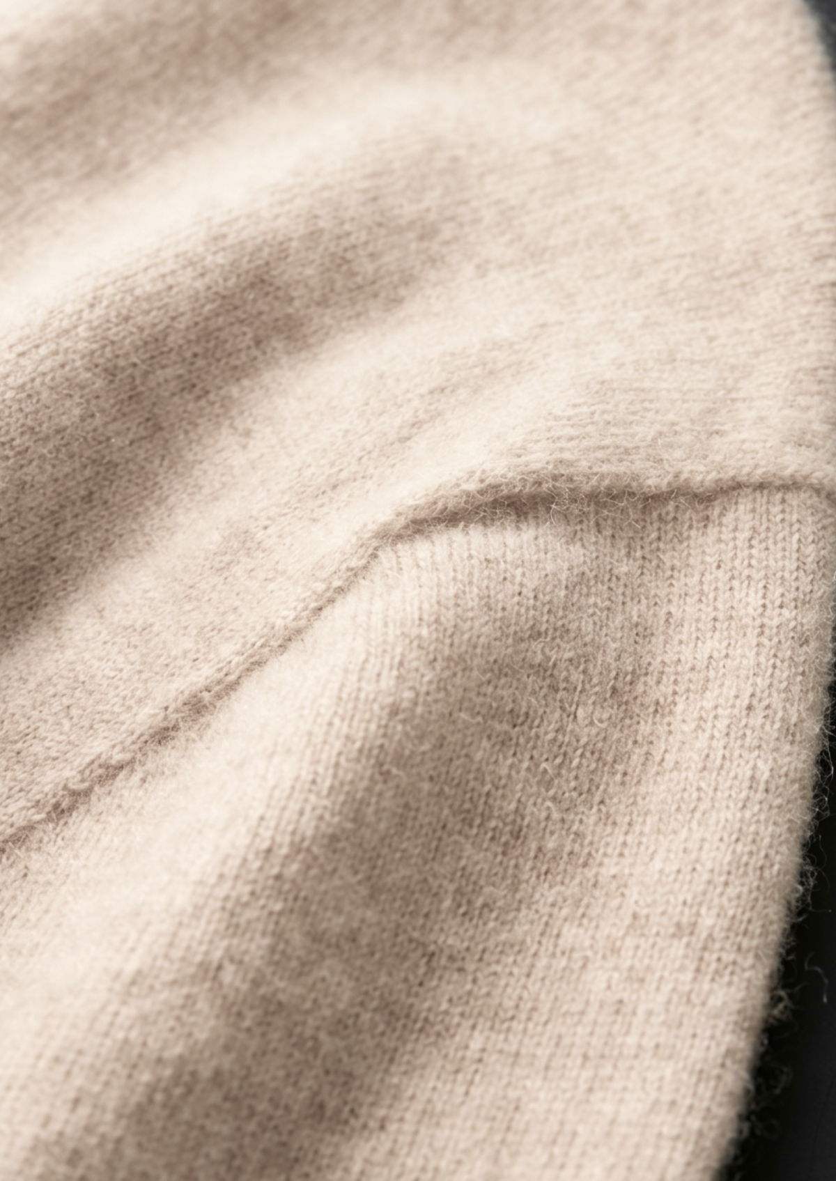 Premium Cashmere Classic Crewneck T-Shirt - Ivory Mocha | Arventti
