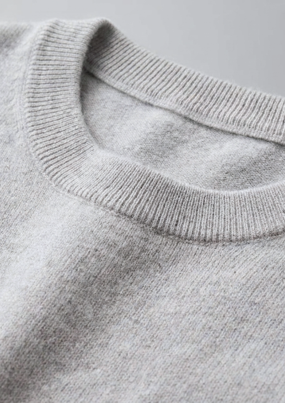 Premium Cashmere Classic Crewneck T-Shirt - Light Gray | Arventti