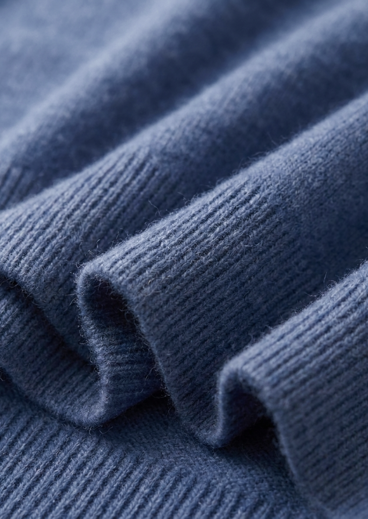 Premium Cashmere Classic Crewneck T-Shirt - Deep Atlantic | Arventti