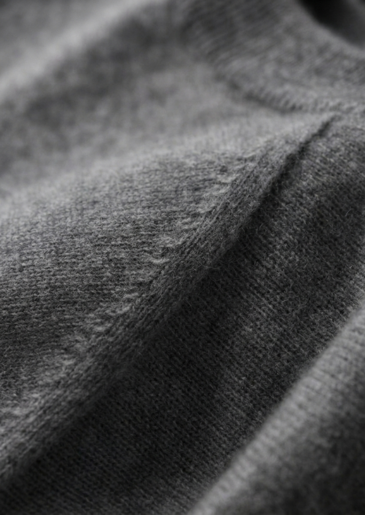 Premium Cashmere Classic Crewneck T-Shirt - Dark Gray | Arventti