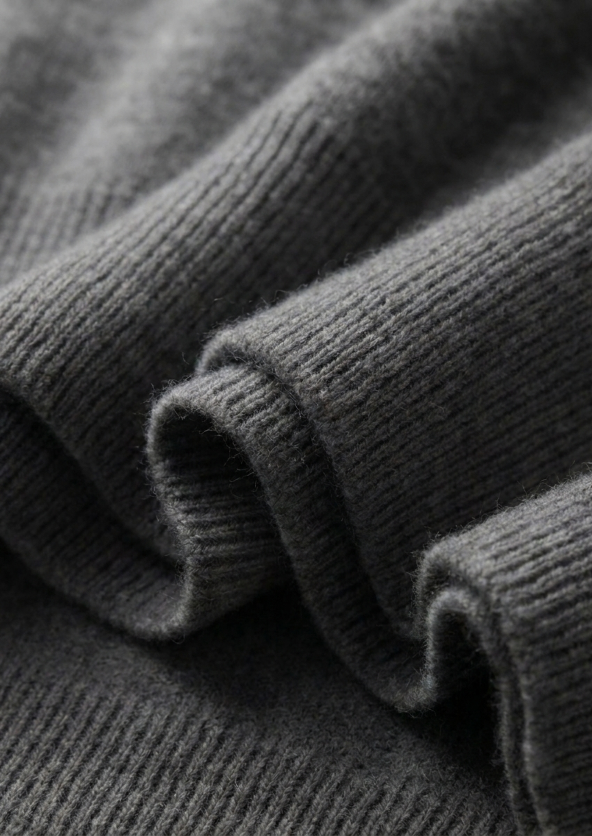 Premium Cashmere Classic Crewneck T-Shirt - Dark Gray | Arventti
